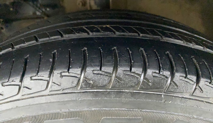 2018 Maruti Baleno DELTA PETROL 1.2, Petrol, Manual, 60,083 km, Left Front Tyre Tread