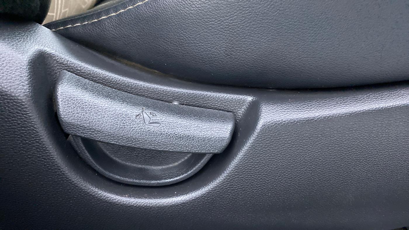2019 Hyundai Grand i10 SPORTZ 1.2 KAPPA VTVT, Petrol, Manual, 23,291 km, Driver Side Adjustment Panel