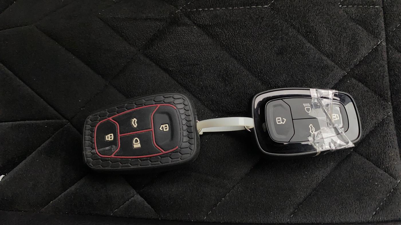 2021 Tata PUNCH ACCOMPLISHED MT, Petrol, Manual, 38,617 km, Key Close Up