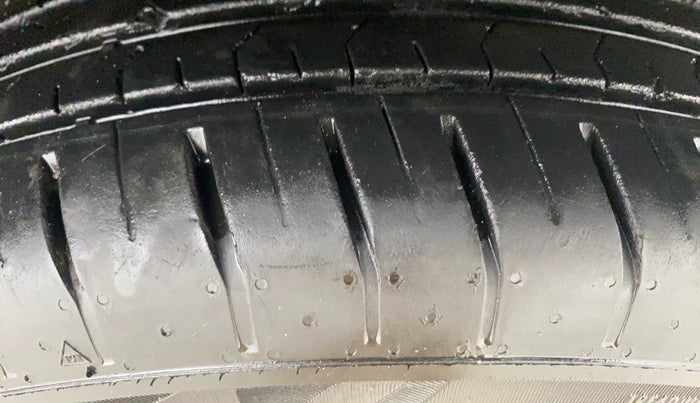 2021 Tata PUNCH ACCOMPLISHED MT, Petrol, Manual, 38,617 km, Right Front Tyre Tread