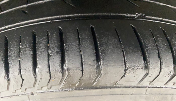 2021 Tata PUNCH ACCOMPLISHED MT, Petrol, Manual, 38,617 km, Right Rear Tyre Tread