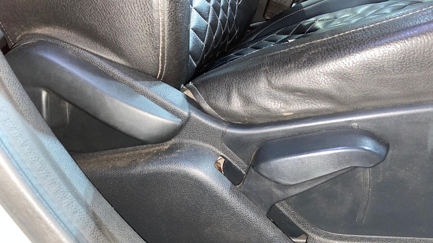 2019 Ford Ecosport TITANIUM 1.5L DIESEL, Diesel, Manual, 36,923 km, Driver Side Adjustment Panel