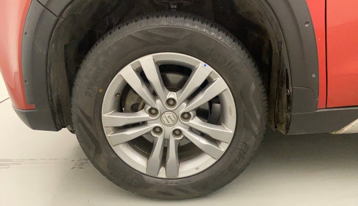 2016 Maruti Vitara Brezza ZDI PLUS DUAL TONE, Diesel, Manual, 69,291 km, Left Front Wheel