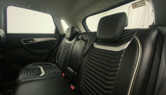 2016 Maruti Vitara Brezza ZDI PLUS DUAL TONE, Diesel, Manual, 69,291 km, Right Side Rear Door Cabin