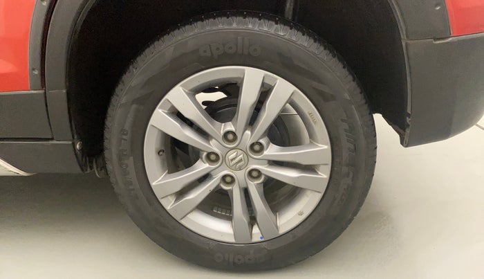 2016 Maruti Vitara Brezza ZDI PLUS DUAL TONE, Diesel, Manual, 69,291 km, Left Rear Wheel