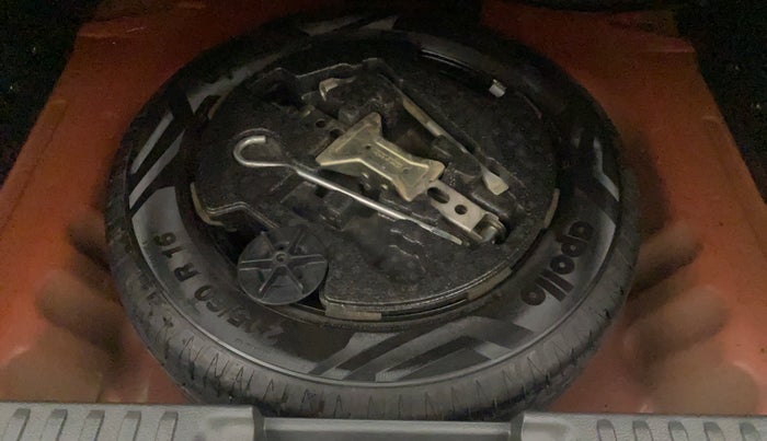 2016 Maruti Vitara Brezza ZDI PLUS DUAL TONE, Diesel, Manual, 69,291 km, Spare Tyre