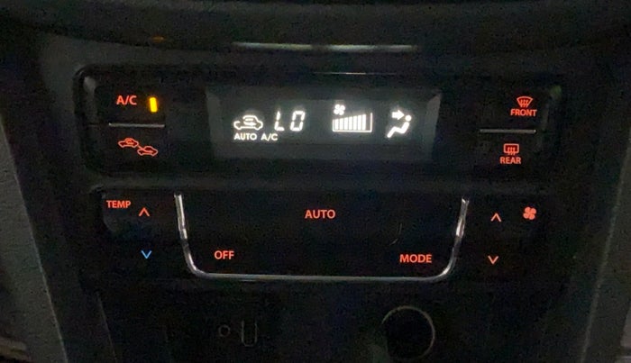 2016 Maruti Vitara Brezza ZDI PLUS DUAL TONE, Diesel, Manual, 69,291 km, Automatic Climate Control