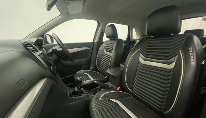 2016 Maruti Vitara Brezza ZDI PLUS DUAL TONE, Diesel, Manual, 69,291 km, Right Side Front Door Cabin