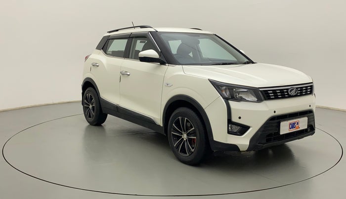 2020 Mahindra XUV300 W6 1.2 PETROL, Petrol, Manual, 35,345 km, Right Front Diagonal