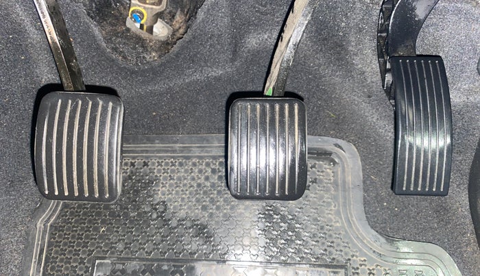 2014 Hyundai Xcent SX 1.2, Petrol, Manual, 34,576 km, Pedals