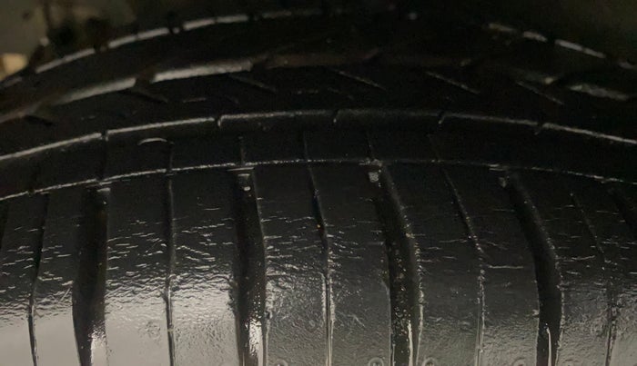 2014 Hyundai Xcent SX 1.2, Petrol, Manual, 34,576 km, Right Rear Tyre Tread