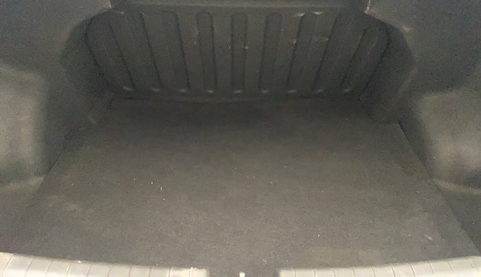 2014 Hyundai Xcent SX 1.2, Petrol, Manual, 34,576 km, Boot Inside