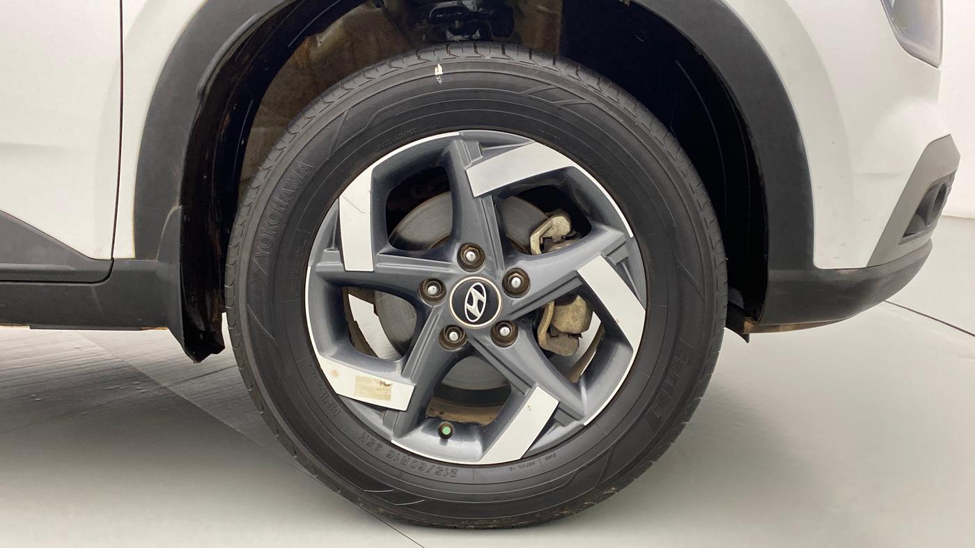 2020 Hyundai VENUE 1.0L Turbo GDI SX MT, Petrol, Manual, 67,527 km, Right Front Wheel