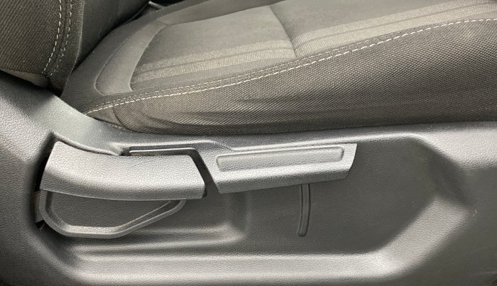 2020 Hyundai VENUE 1.0L Turbo GDI SX MT, Petrol, Manual, 67,527 km, Driver Side Adjustment Panel