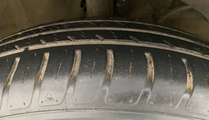 2021 Maruti Swift VXI, Petrol, Manual, 29,015 km, Right Front Tyre Tread