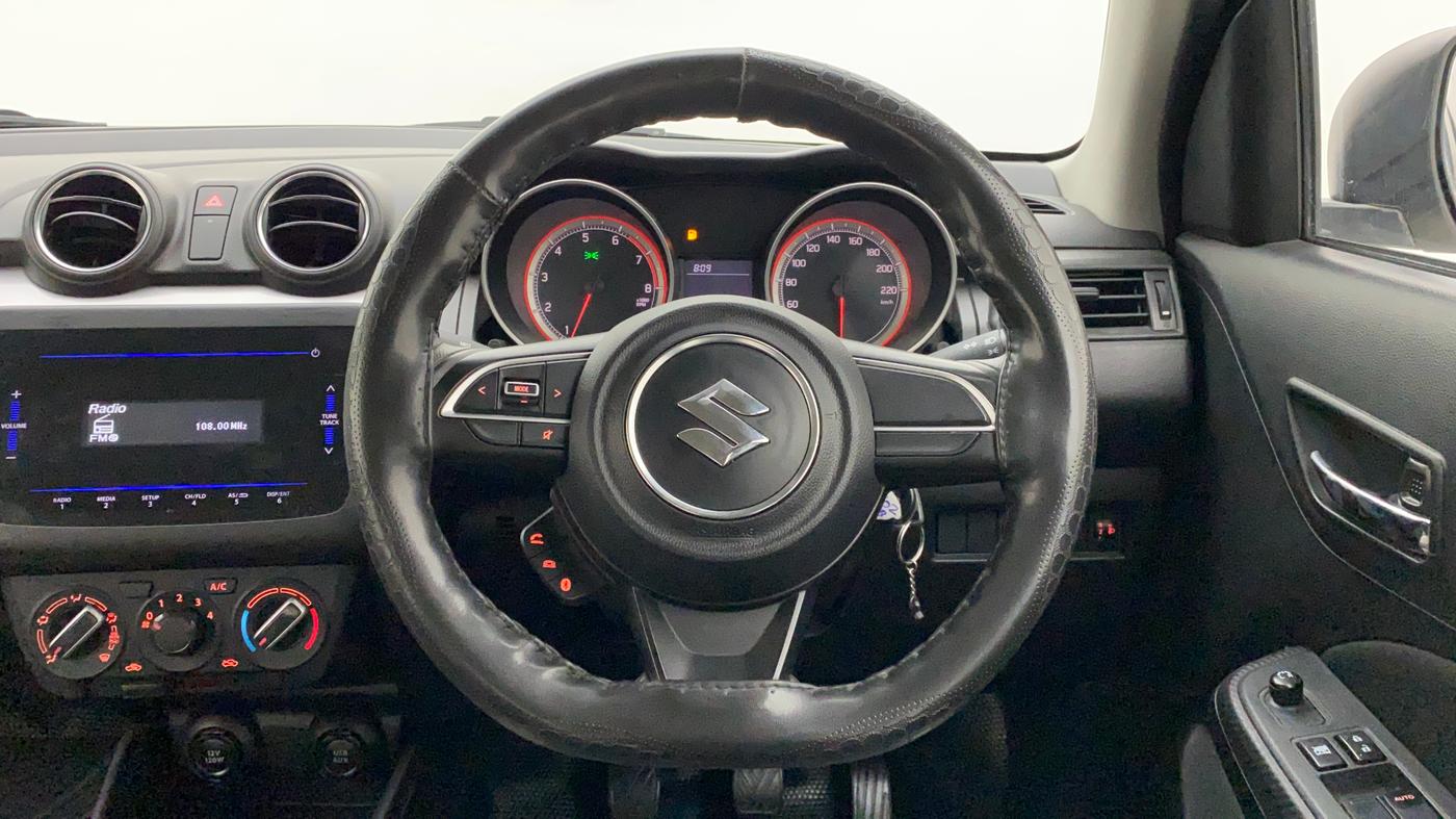 2021 Maruti Swift VXI, Petrol, Manual, 29,015 km, Steering Wheel Close Up