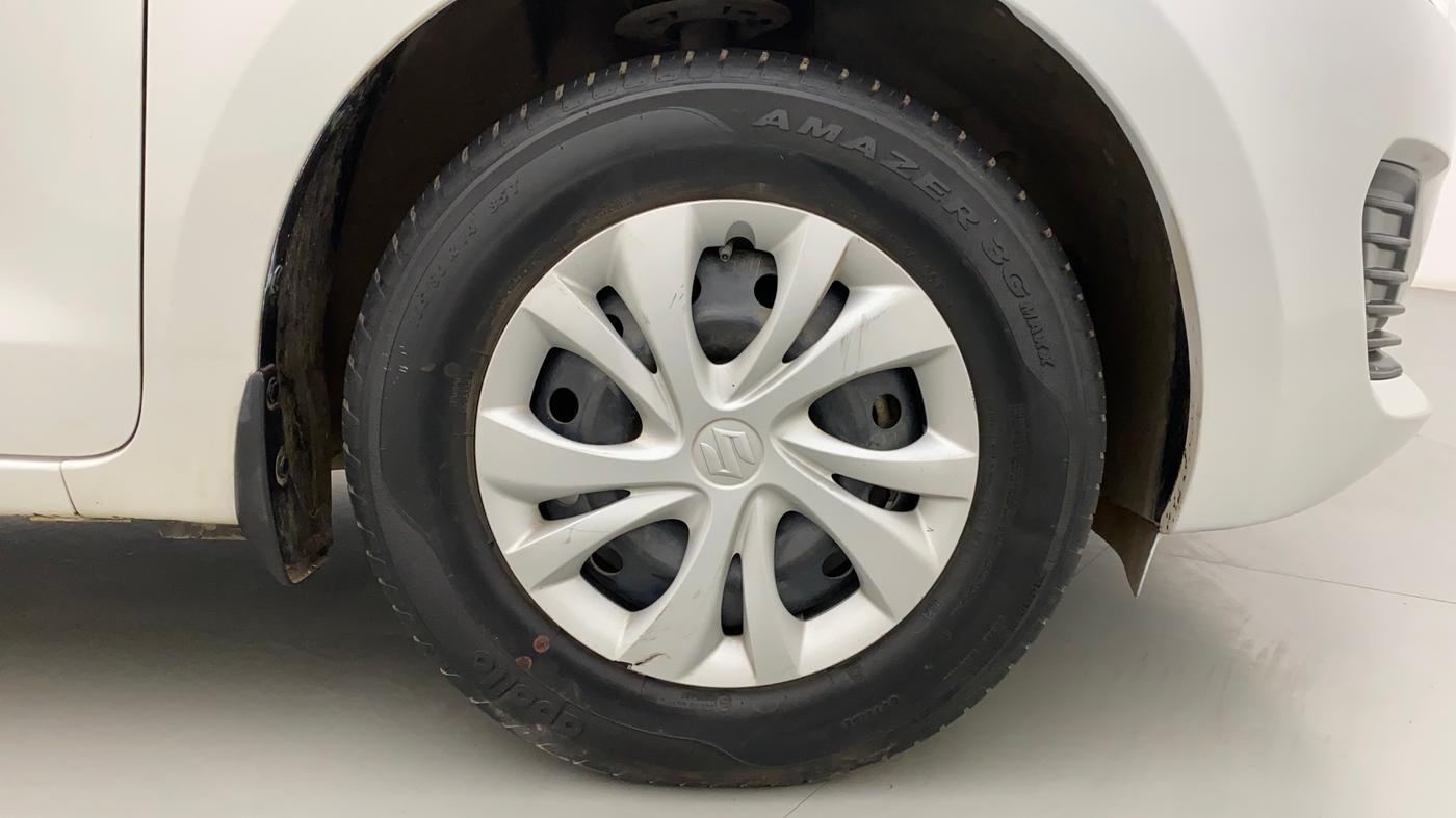 2021 Maruti Swift VXI, Petrol, Manual, 29,015 km, Right Front Wheel