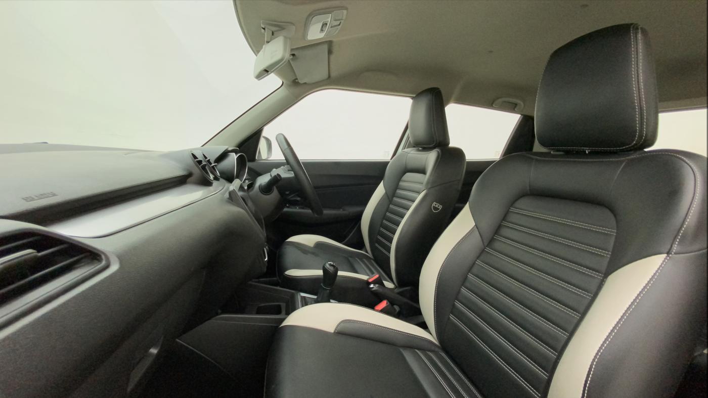 2021 Maruti Swift VXI, Petrol, Manual, 29,015 km, Right Side Front Door Cabin