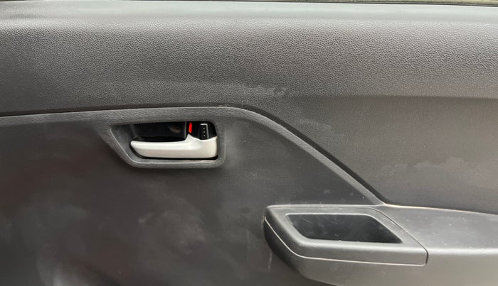 2023 Maruti Alto K10 VXI PLUS, Petrol, Manual, 68,802 km, Driver Side Door Panels Control