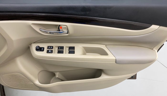 2016 Maruti Ciaz ZXI+, Petrol, Manual, 44,593 km, Driver Side Door Panels Control