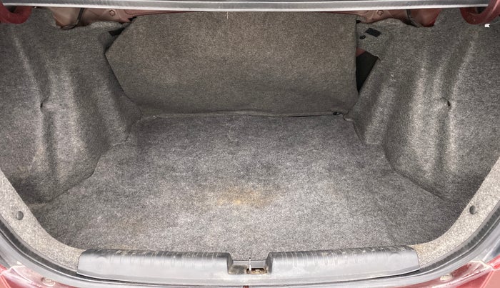 2017 Honda Amaze 1.2 VXMT I VTEC, Petrol, Manual, 29,146 km, Boot Inside