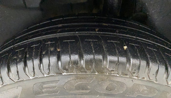 2018 Maruti Swift ZXI AMT, Petrol, Automatic, 66,779 km, Left Rear Tyre Tread