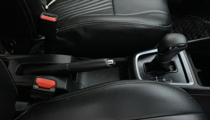 2018 Maruti Swift ZXI AMT, Petrol, Automatic, 66,779 km, Gear Lever