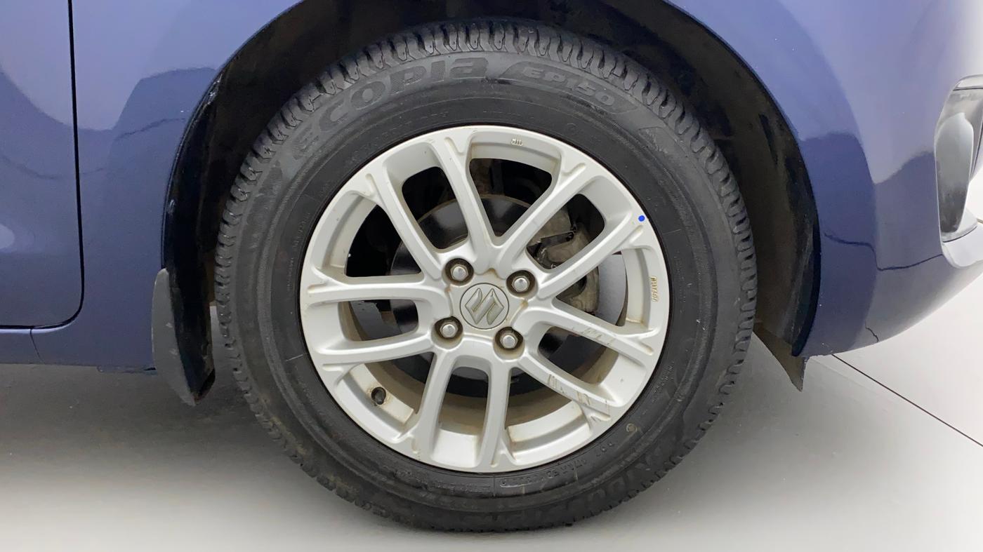 2018 Maruti Swift ZXI AMT, Petrol, Automatic, 66,779 km, Right Front Wheel
