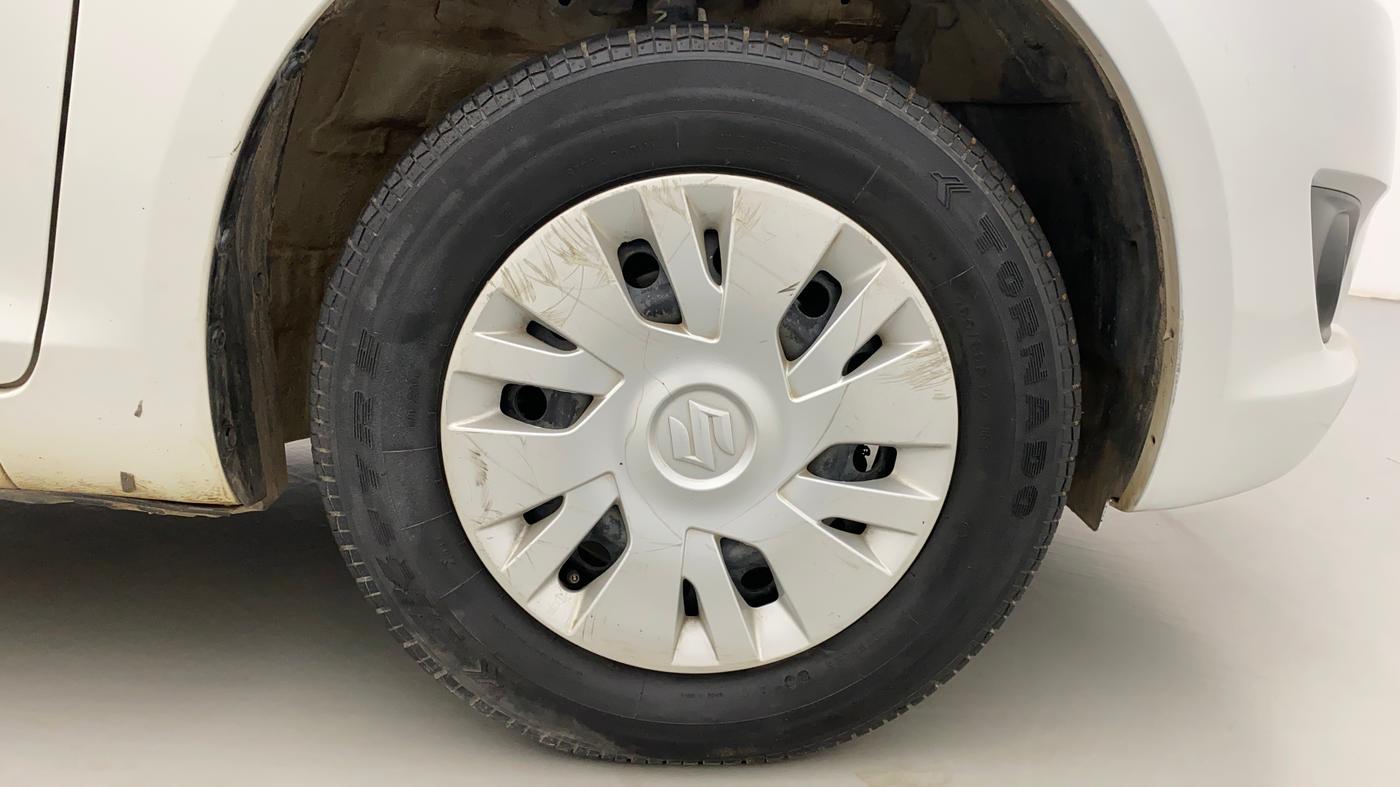 2014 Maruti Swift VXI, Petrol, Manual, 1,13,920 km, Right Front Wheel