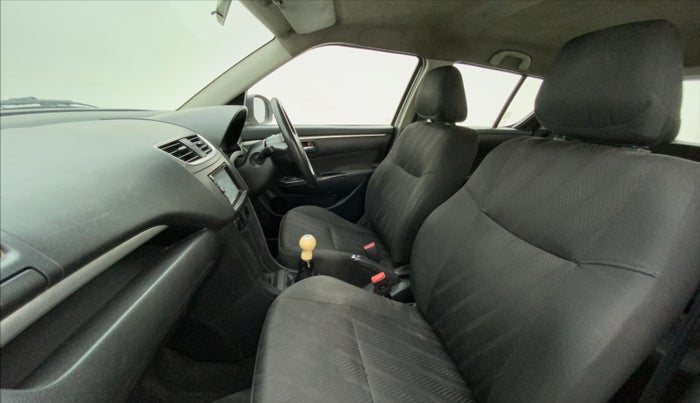 2014 Maruti Swift VXI, Petrol, Manual, 1,13,920 km, Right Side Front Door Cabin