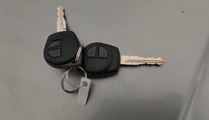 2017 Maruti Wagon R 1.0 VXI, Petrol, Manual, 48,295 km, Key Close Up
