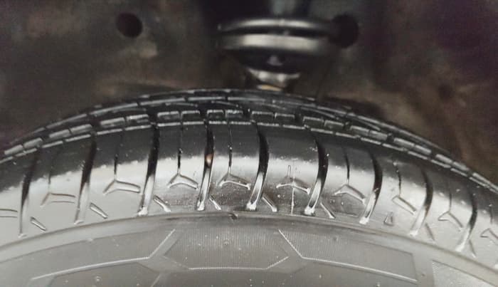 2017 Maruti Wagon R 1.0 VXI, Petrol, Manual, 48,295 km, Left Front Tyre Tread