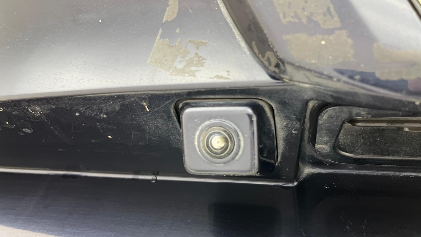 2022 Mahindra XUV700 AX 7 P AT 7 STR, Petrol, Automatic, 78,980 km, Parking Camera