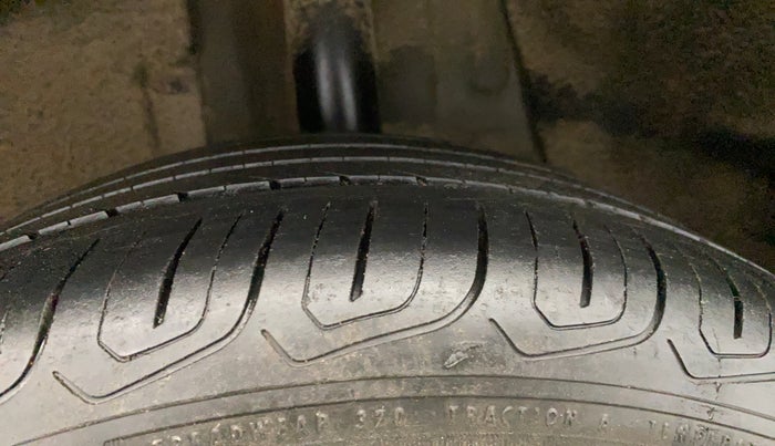 2022 MG ASTOR SUPER EX 1.5 MT, Petrol, Manual, 28,678 km, Left Rear Tyre Tread