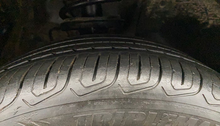 2022 MG ASTOR SUPER EX 1.5 MT, Petrol, Manual, 28,678 km, Right Front Tyre Tread