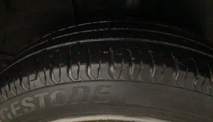 2022 Tata ALTROZ XE PETROL, Petrol, Manual, 74,298 km, Left Rear Tyre Tread