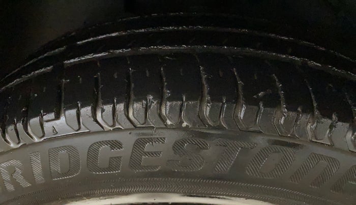 2022 Tata ALTROZ XE PETROL, Petrol, Manual, 74,298 km, Right Rear Tyre Tread