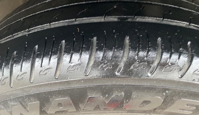 2021 Hyundai VENUE SX 1.0 TURBO IMT, Petrol, Manual, 51,465 km, Right Front Tyre Tread