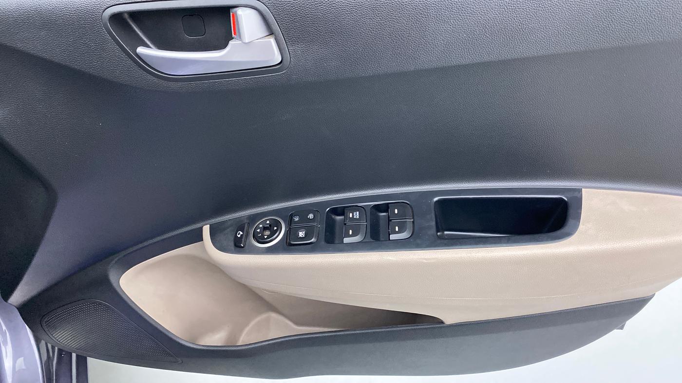 2018 Hyundai Grand i10 ASTA 1.2 KAPPA VTVT, Petrol, Manual, 17,541 km, Driver Side Door Panels Control
