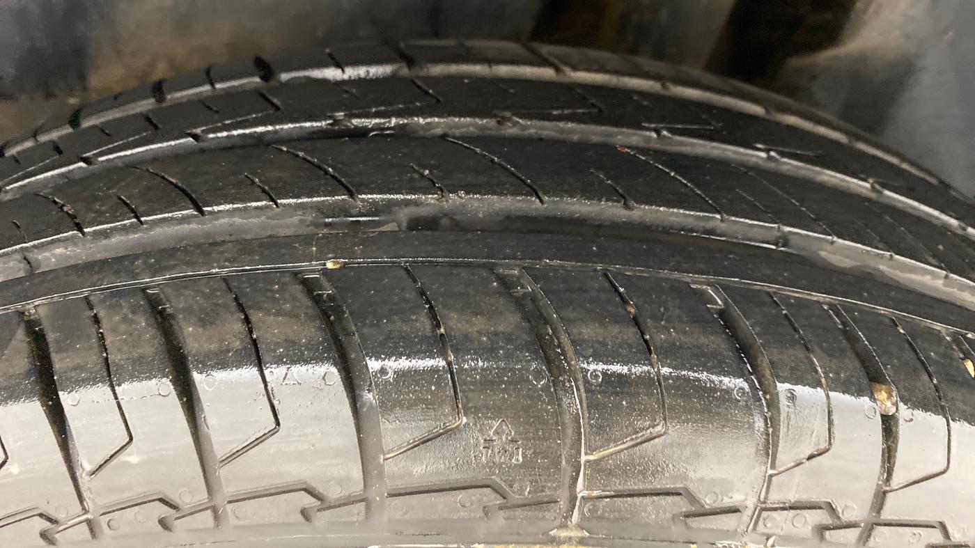 2021 Maruti Dzire VXI, Petrol, Manual, 7,848 km, Left Rear Tyre Tread