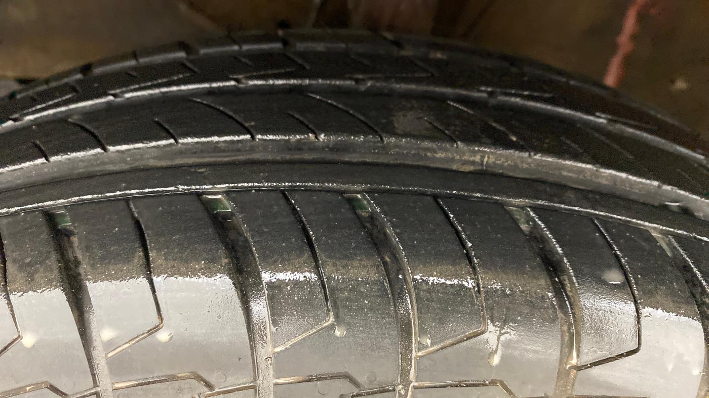 2021 Maruti Dzire VXI, Petrol, Manual, 7,848 km, Left Front Tyre Tread