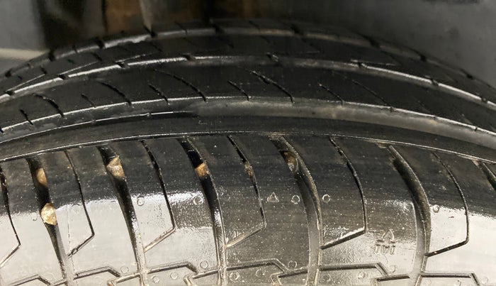 2021 Maruti Dzire VXI, Petrol, Manual, 7,848 km, Right Rear Tyre Tread