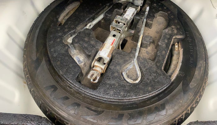 2015 Maruti Ciaz VDI+ SHVS, Diesel, Manual, 1,27,560 km, Spare Tyre