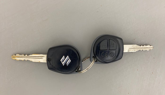 2015 Maruti Ciaz VDI+ SHVS, Diesel, Manual, 1,27,560 km, Key Close Up