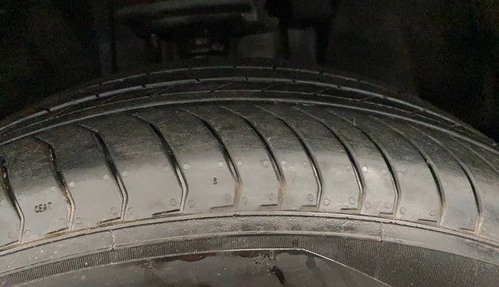 2017 Jeep Compass LIMITED 1.4 PETROL AT, Petrol, Automatic, 52,287 km, Right Front Tyre Tread