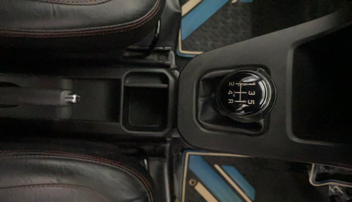 2019 Maruti New Wagon-R ZXI 1.2, Petrol, Manual, 1,15,387 km, Gear Lever