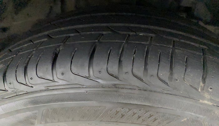 2021 Tata NEXON XZA PLUS (O) PETROL DARK EDITION, Petrol, Automatic, 20,886 km, Right Front Tyre Tread