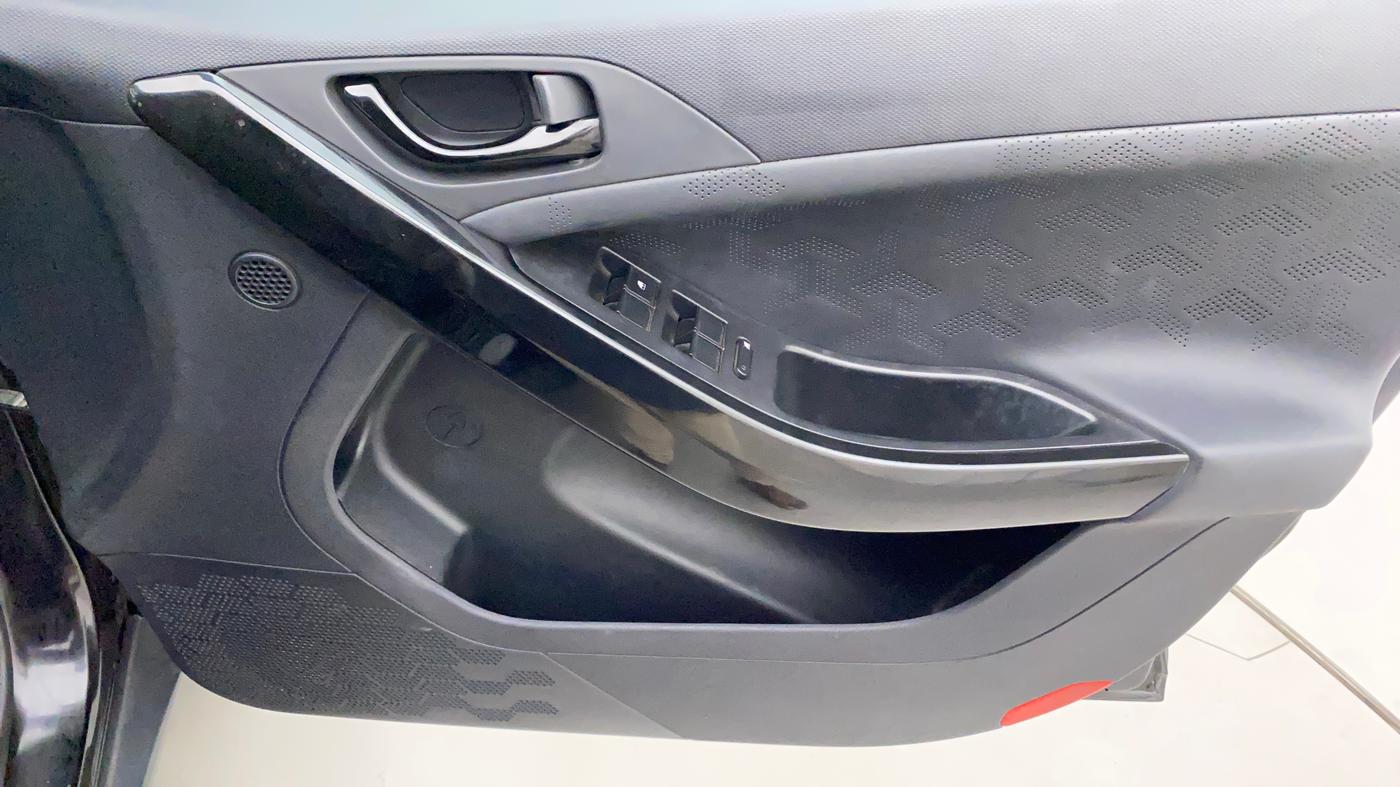 2021 Tata NEXON XZA PLUS (O) PETROL DARK EDITION, Petrol, Automatic, 20,886 km, Driver Side Door Panels Control