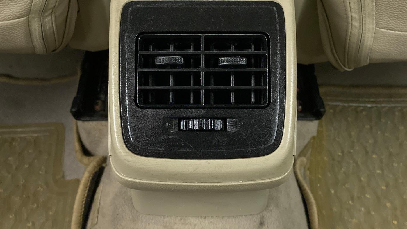 2018 Maruti Dzire VXI, Petrol, Manual, 27,307 km, Rear AC Vents
