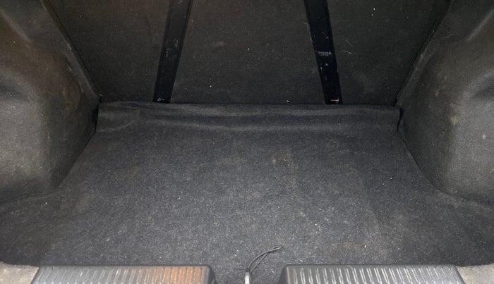 2018 Maruti Dzire VXI, Petrol, Manual, 27,307 km, Boot Inside